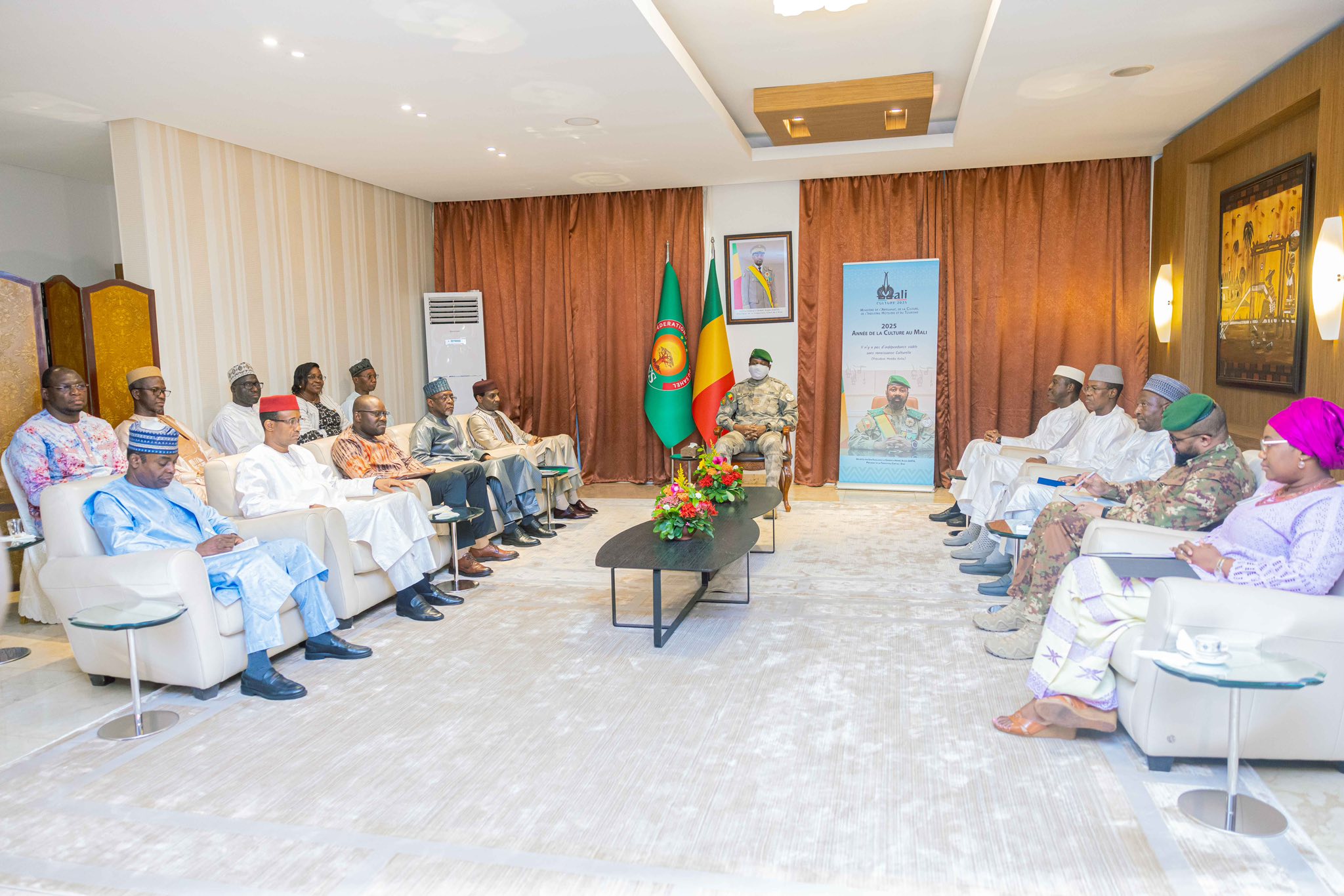 Développement : Les Ministres des Finances de l’Alliance des États du Sahel à l’écoute du Président de la Transition